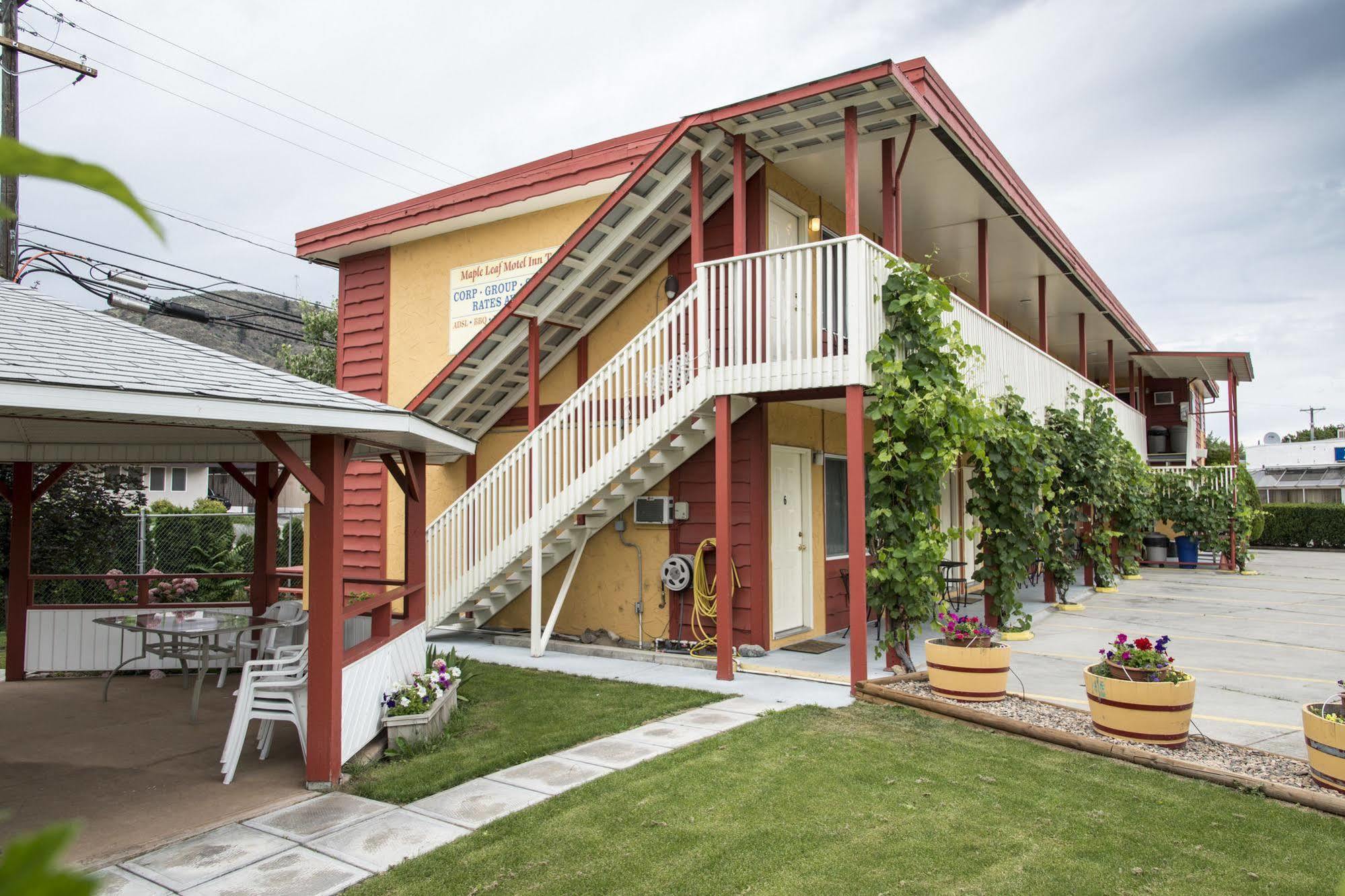 Maple Leaf Motel Inn Towne Osoyoos Ngoại thất bức ảnh